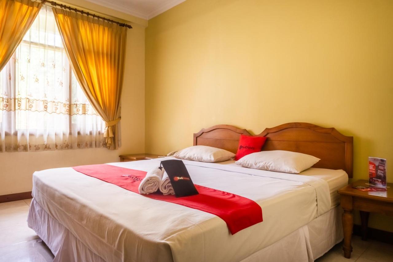 Reddoorz Plus Near Brawijaya Museum Malang Kültér fotó